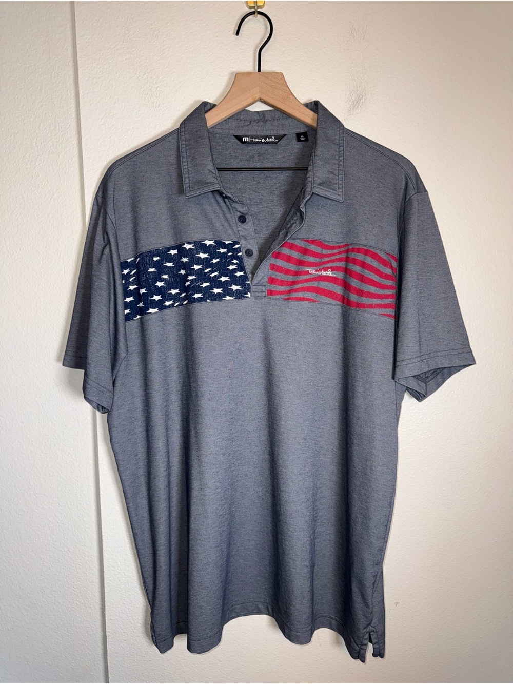 TRAVIS MATHEW American Flag Lightweight Golf Performance Mens Light Gray Polo XL